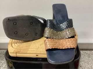 Sandalias trenzadas azul camel y verde