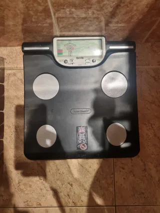 Báscula Tanita BC601