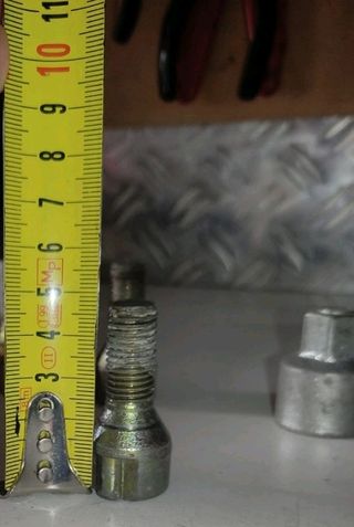 BULLONI ANTIFURTO UNIVERSALI 12X1,5 ZINC