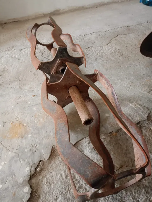 Mula mecánica con remolque