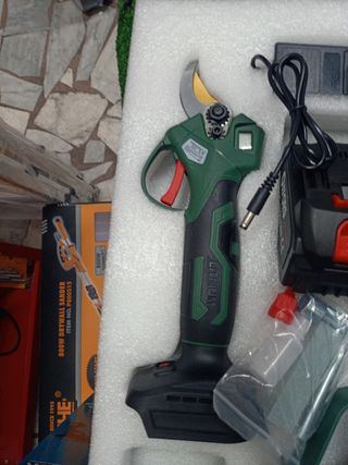 Kit Potatura Doppia Batteria 88V 8000Ah