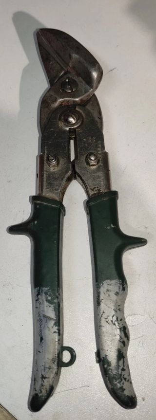 CESOIA DA TAGLIO LAMIERE CON PLACCHE