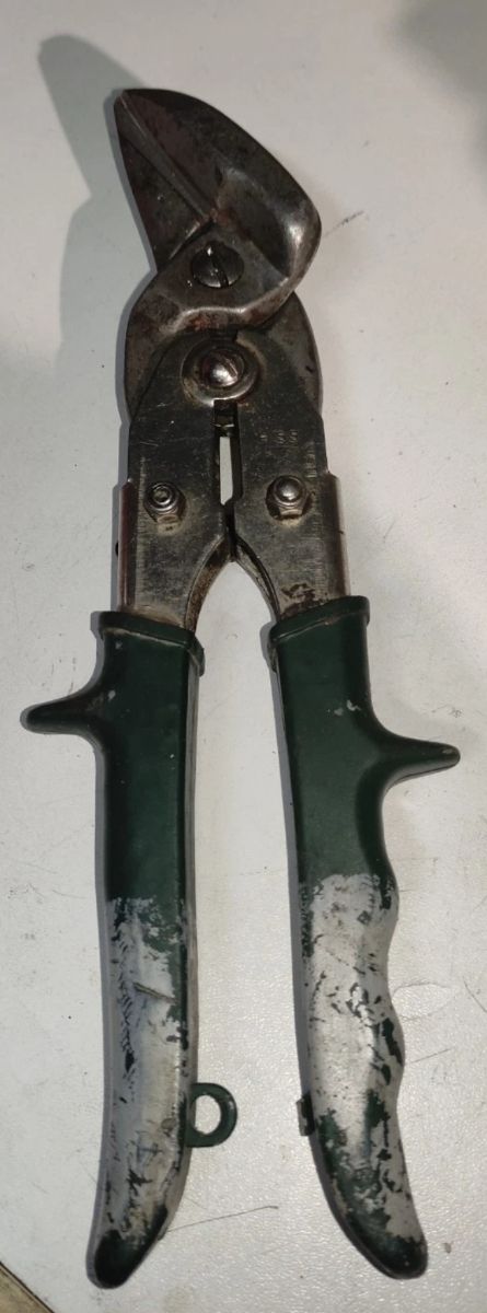 CESOIA DA TAGLIO LAMIERE CON PLACCHE