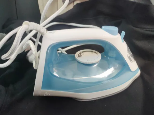 Plancha de vapor blanca y azul