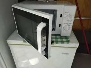 Microondas Nevir Blanco