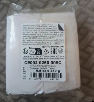Arcilla polimérica Cernit translúcida 250g