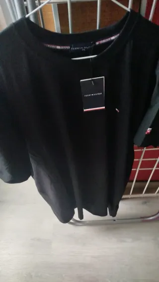 Camiseta Tommy Hilfiger Negra Talla XXL