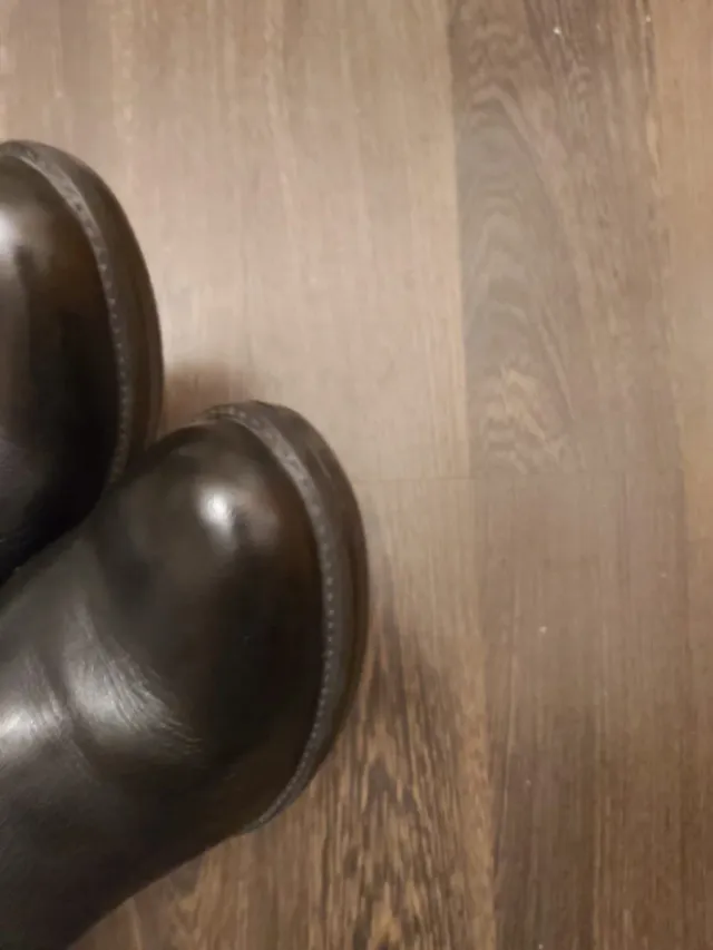 Botines de piel negros