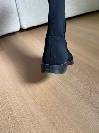 Stivali alti in camoscio nero