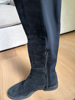 Stivali alti in camoscio nero