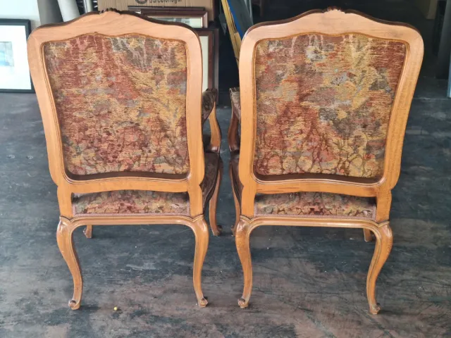 2 Sillones de Tela y Madera