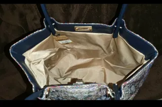 Bolso de mano y hombro estilo alfombra