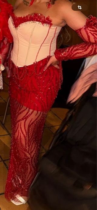 Vestido de fiesta gitana beige y rojo