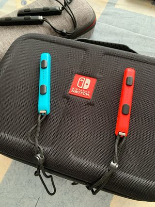 Cover per controller blu e rosse per Nintendo Switch