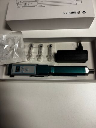 Pluma Ácido Hialurónico Automática sin estrenar 