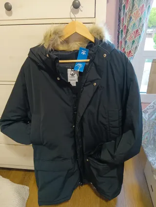 Chaquetón nueva con etiquetas Adidas acolchada XL