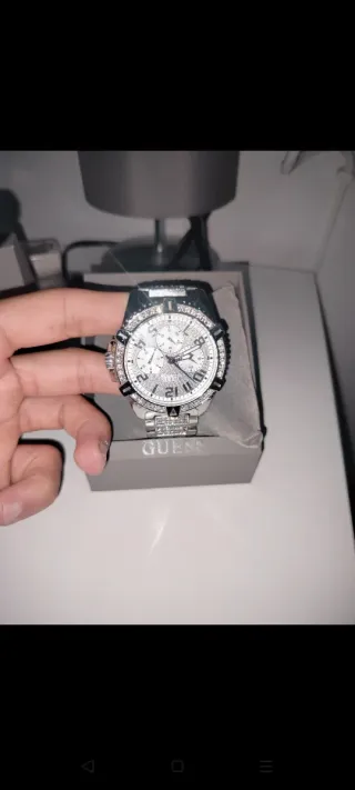 Reloj Guess Plateado 