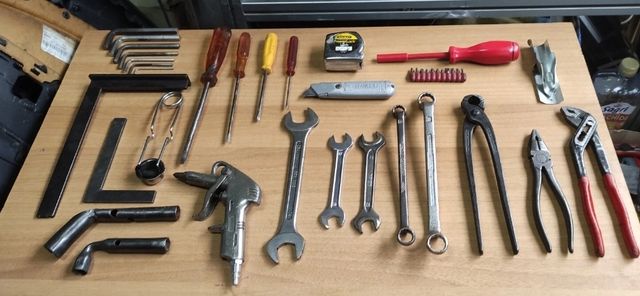 Set-40 PZ. Attrezzi officina/fai-da-te