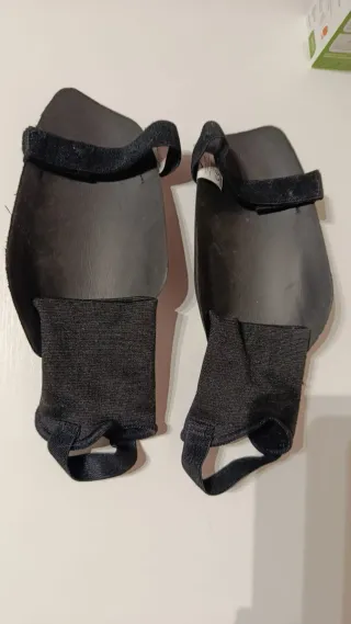 Espinilleras Nike niño