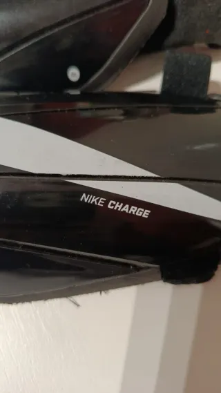 Espinilleras Nike niño