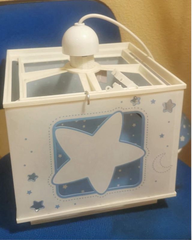 Lámpara infantil luna y estrellas