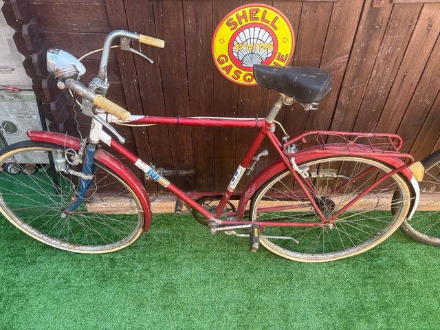 Bicicleta Clásica Dorada Orbea y otra BH