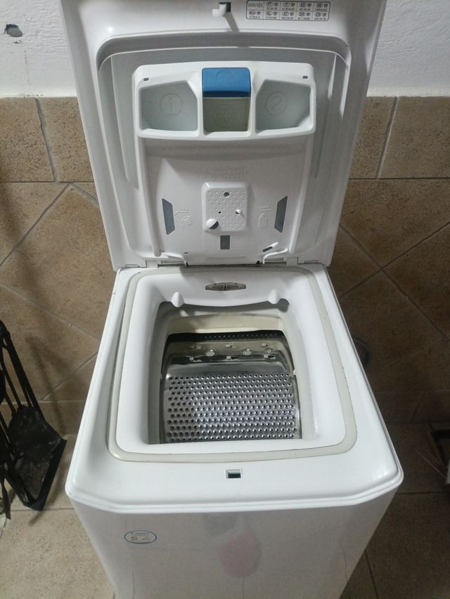 Lavadora Carga Superior Candy Blanca, estropeada