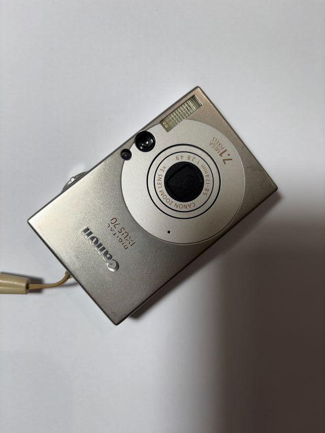 Cámara Canon IXUS 70 Plata