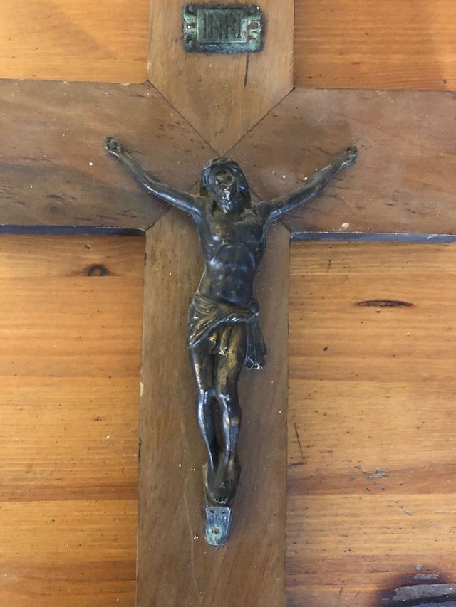 Crucifijo vintage de madera