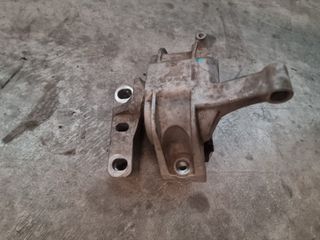 Soporte motor Audi Q3 motor CULB