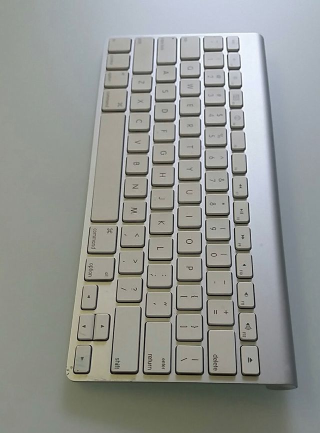 Teclado Apple Magic Keyboard Inalámbrico USA