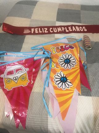 Banderines y banda Feliz Cumpleaños