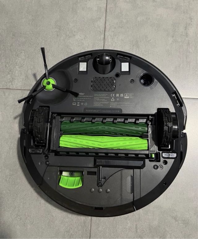 iRobot Roomba J7+ Combo
Aspirador Robot
