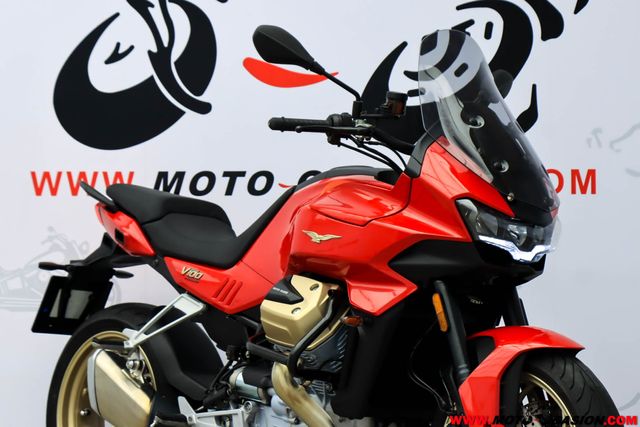 MOTO GUZZI V 100 MANDELLO