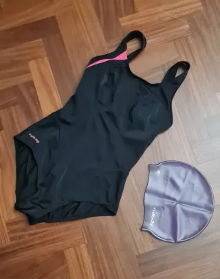 Costume da bagno Nabaiji nero e cuffia