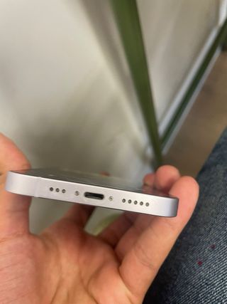 iPhone 14 Lila