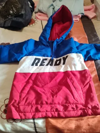 Chaquetón niño azul, blanco y rojo
