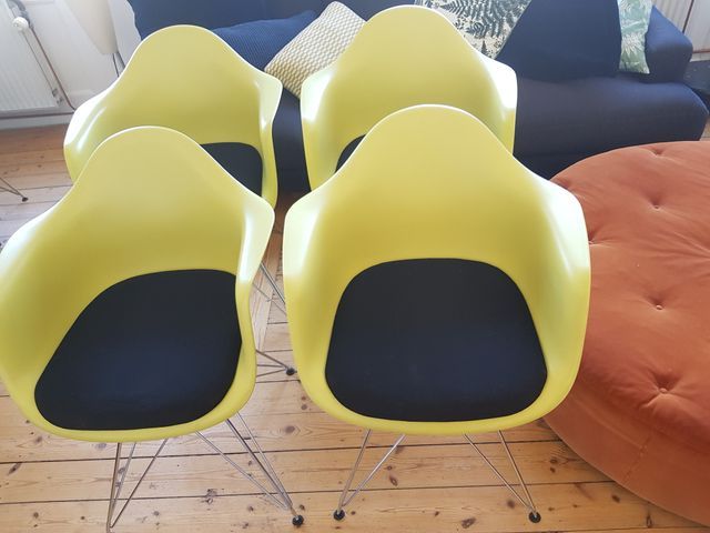 Sillas EAMES 4UNI Coleccionista