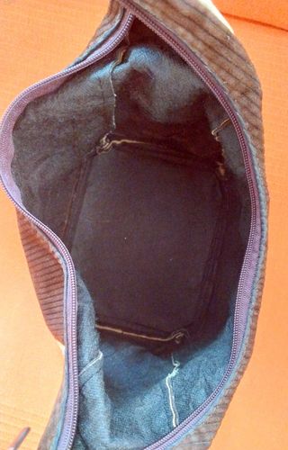 Bolso de pana marrón y beige