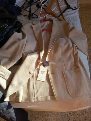 Chaqueta Beige Talla 50 Tejido Elástico