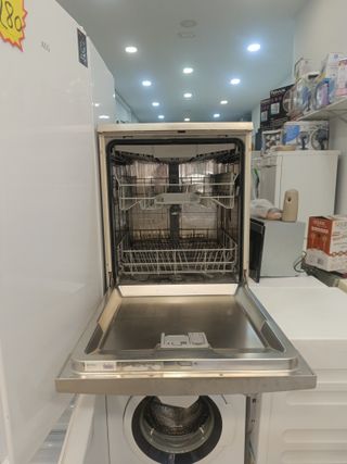Nevera AEG Lavadoray Lavavajillas Bosch garantía T