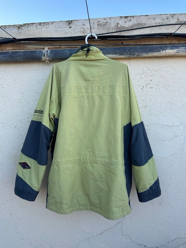 Chaqueta Columbia Titanium Verde y Gris