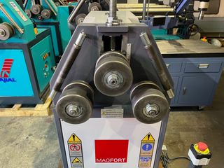 Curvadora de perfiles Maqfort eje de 50 año 2024