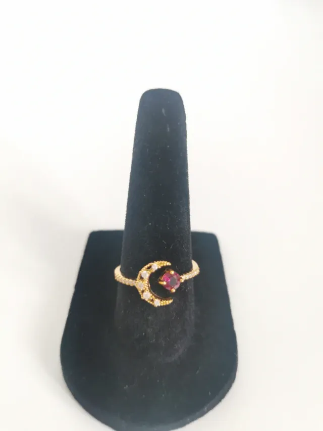 Anillo plata con Granate natural, Baño Dorado.