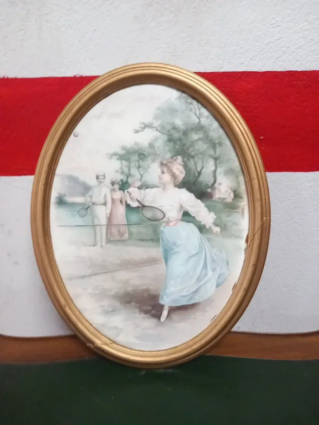 Cuadro ovalado dorado