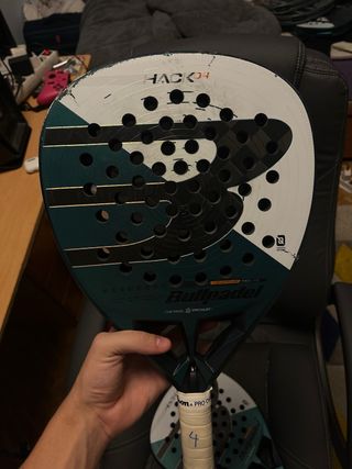 Palas Bullpadel Hack 04 para reparar