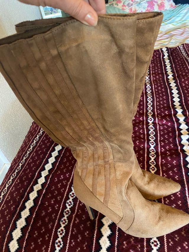 Botas de ante marrón talla 40