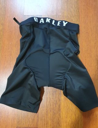 Culotte corto interior Oakley.