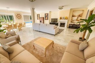 Chalet en alquiler en Elviria en Marbella