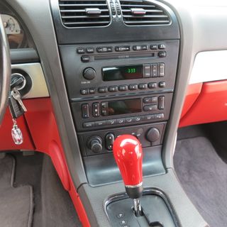 Ford TUNDERBIRD 2002